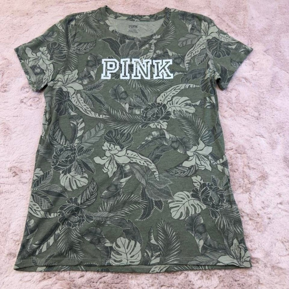 Brand New‎ PINK Victoria's Secret Tropical Tee, relaxed fit, lieghtweight shirt